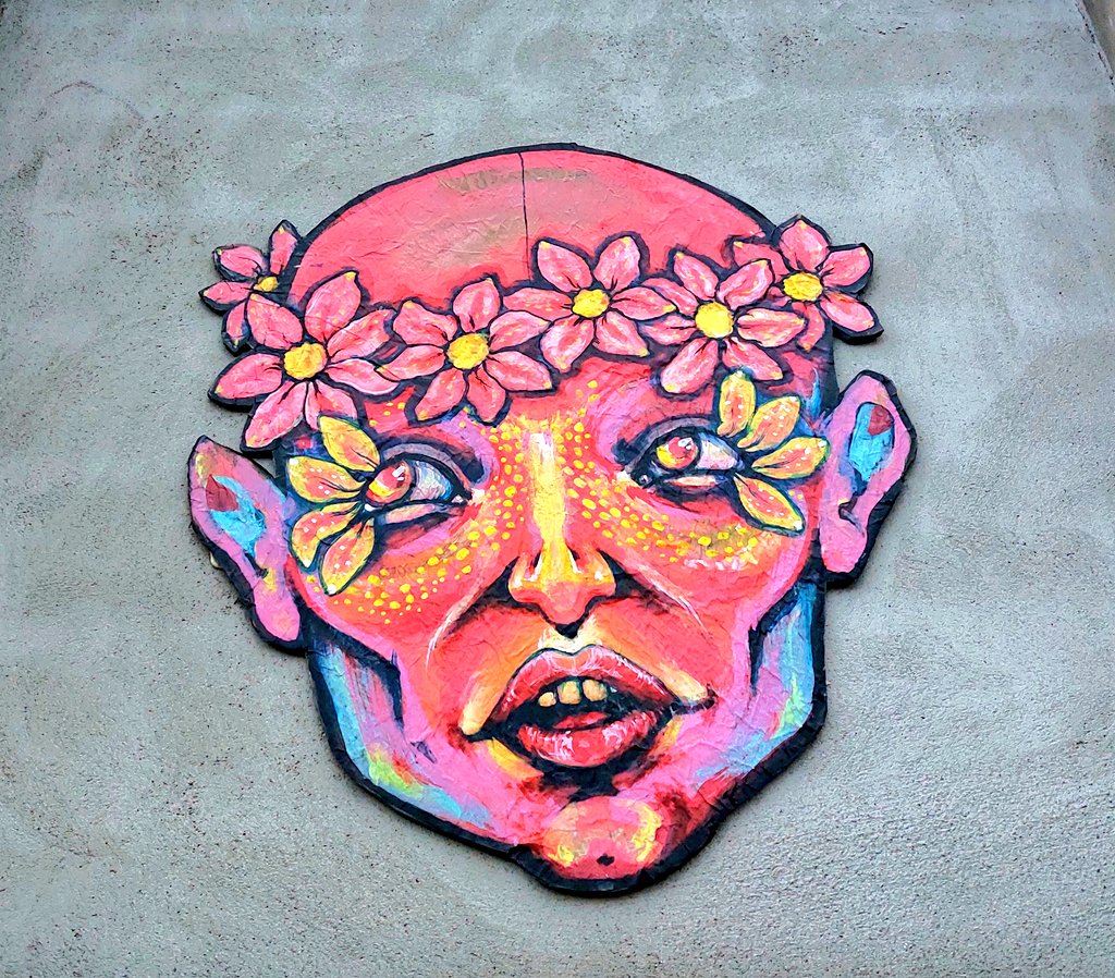 Wow, nice.

#Düsseldorf #pasteart #pasteup #urbanart #head
<a href="/creepkollektiv/">Creepkollektiv</a>