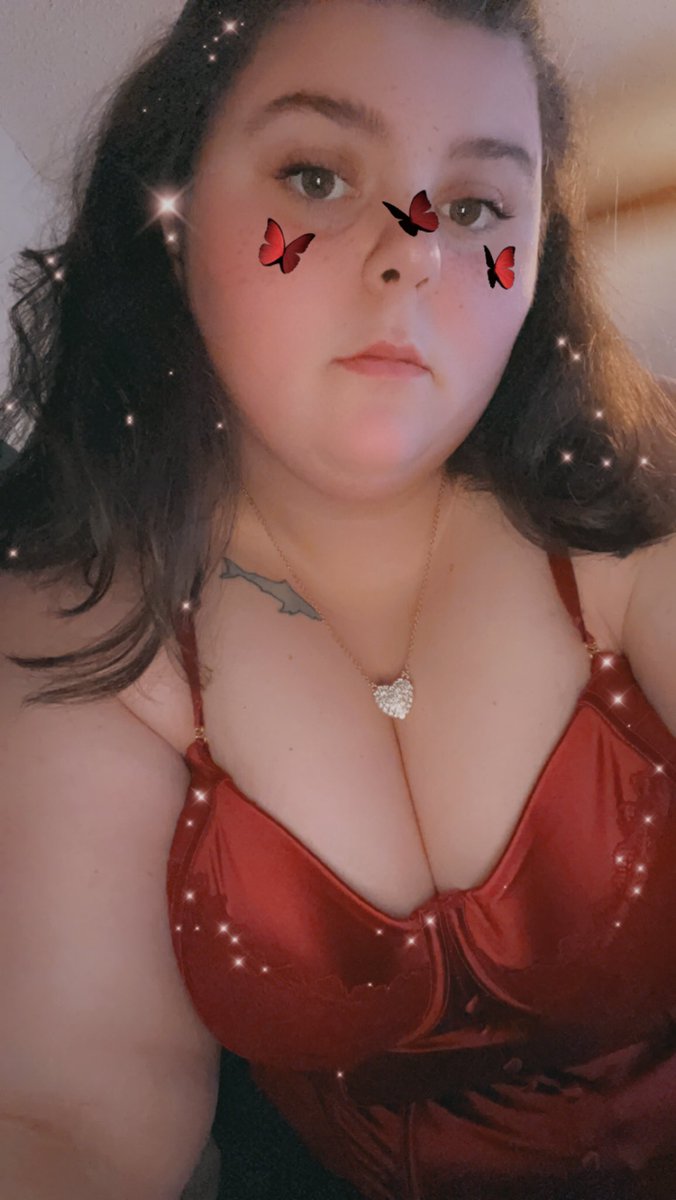 Princesleha's tweet photo. Who wants to buy some content? https://t.co/2GR6UpKUQg