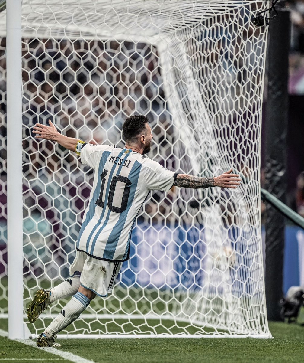 La alegría que generas, capitán. Te amamos