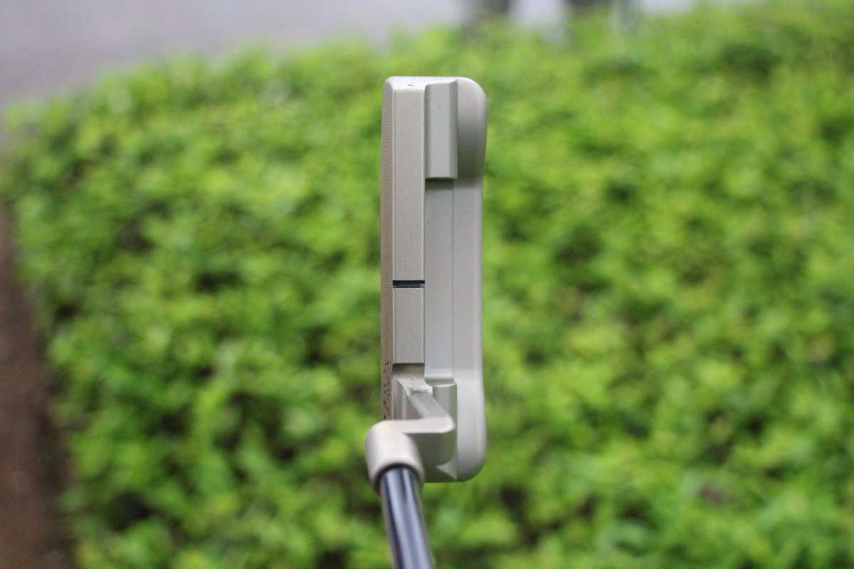 Confirmed: Rory McIlroy's Scotty Cameron Newport GSS is a new putter — not one he's used in the past. (The 👍 stamp is now on Rory, JT and Scottie's putters, if you're into that sort of minutiae.) 

Told myself and <a href="/AndrewTursky/">Andrew Tursky</a> that he's trying to "rekindle an old flame."