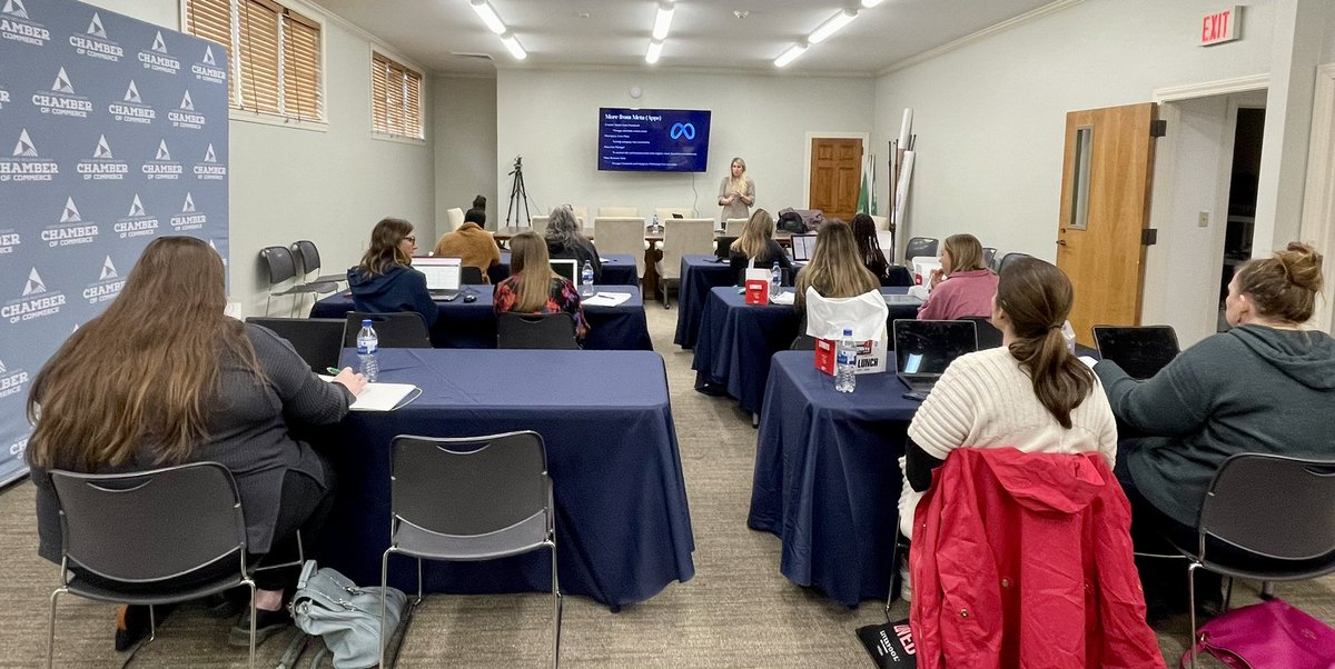 Full house at the Chamber for our Social Media Posting Workshop with <a href="/LaurenColbyNick/">LaurenColbyNickels</a> from <a href="/MSUExtService/">MSU Extension</a>.