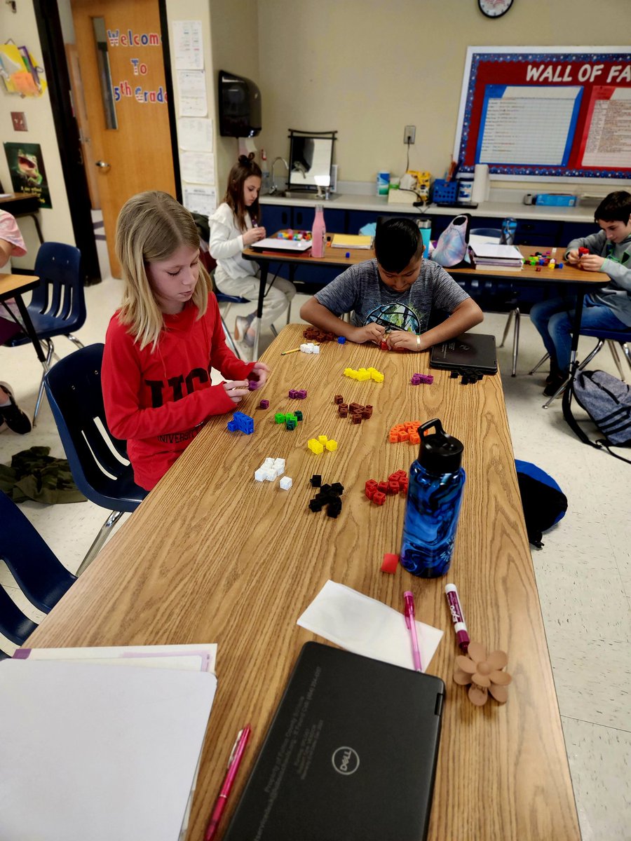sixersgirl2121's tweet photo. Manipulatives are such an important part of math class - even for 5th graders😁 #findingvolume
@andylallison @SweetAppleES @consolom1 @MrsAlhadeff https://t.co/ko22sGZYOb