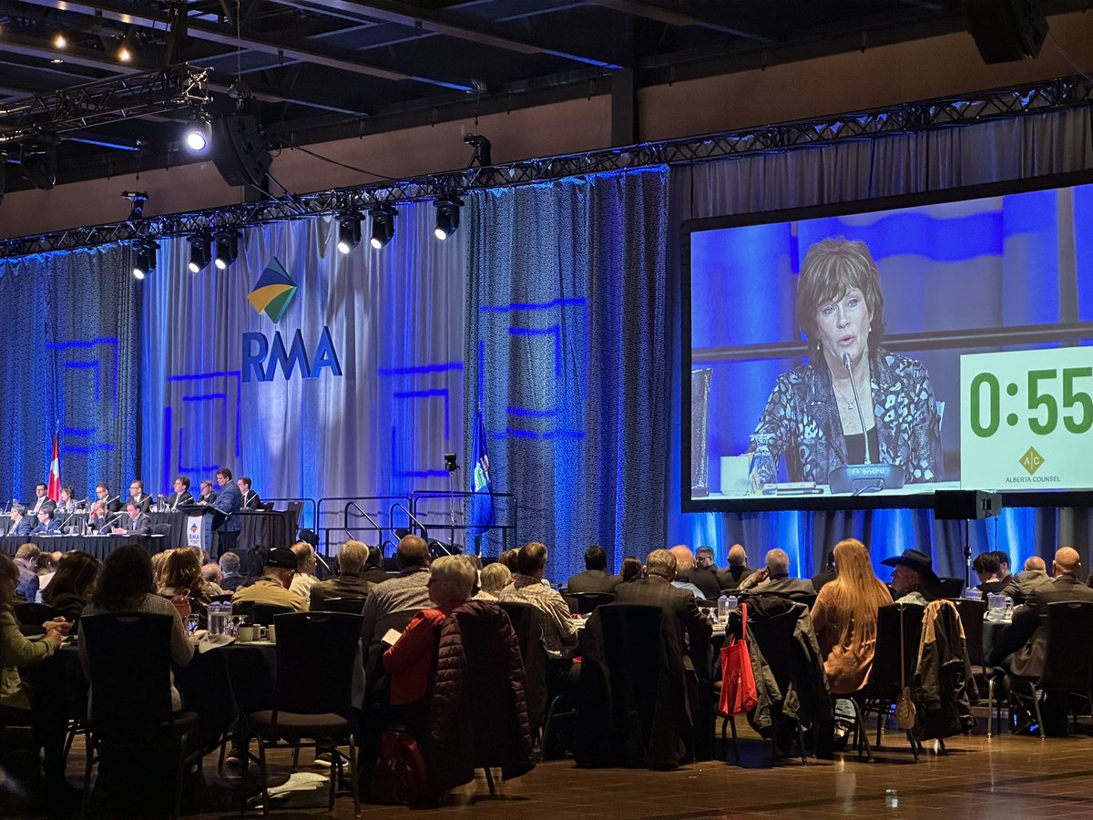 Forian's tweet image. Great to be at @RuralMA’s Spring Convention in Edmonton to meet with municipal and provincial leaders!

Prime opportunity to connect with officials and discuss collection programs, recycling, and extended producer responsibility.

♻️♻️♻️