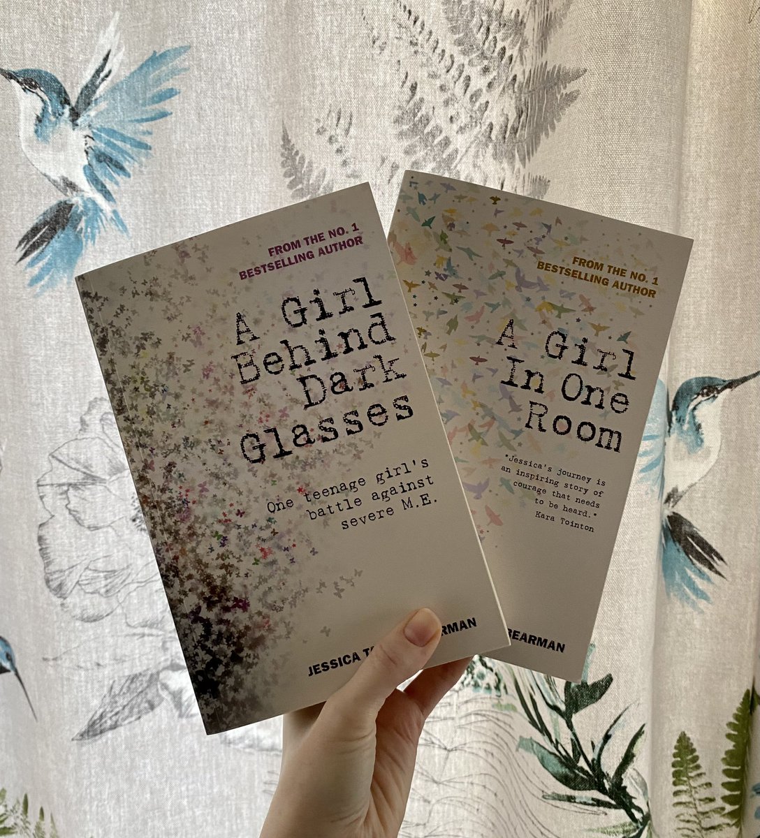 Seeing a lot of tweets about people with #VerySevereME recently. Particularly those who are struggling to receive the vital care they need in hospital.

Everyone should read and share these two AMAZING books by <a href="/jayletay/">Jessica Taylor-Bearman</a>. 

We deserve better understanding and better care.