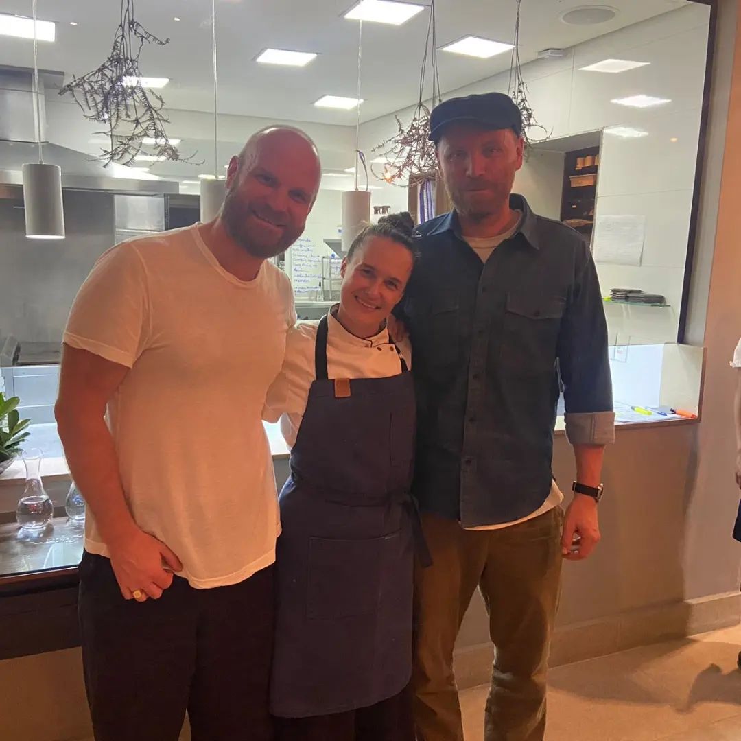 Coldplaying on X: Jonny Buckland and Will Champion with a fan at