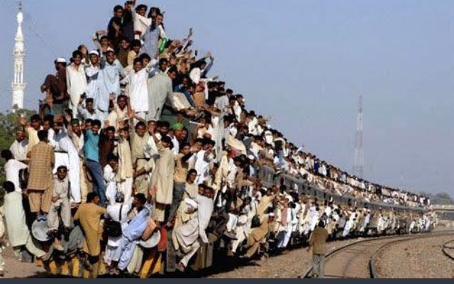 #PUNJAB  people coming on Twitter to check if there was an #Earthquake #Amritsar