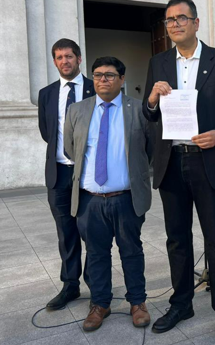 RaulNovoaIng's tweet photo. Y este le dijo mamarracho al Presidente?, jajajajaja.... https://t.co/43MJd0hsre