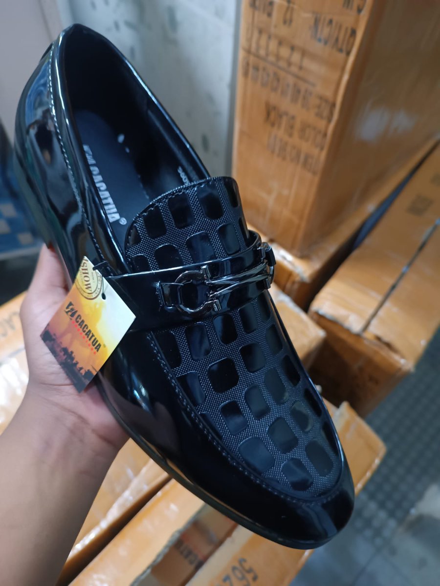 Fishwear2020's tweet photo. 💖item-Wetlooks
💖size- 40-45
💖price -ksh.2500
💖free delivery within Nairobi CBD and at an extra affordable cost across the country and World
💖0790554246 inbox for more info
💖Till no.5673003

#NOHANDSHAKE #SingleKiasi #DonaldTrump #safaricom #MondayandThursday #ramaphosa https://t.co/FMUiaSAcn4