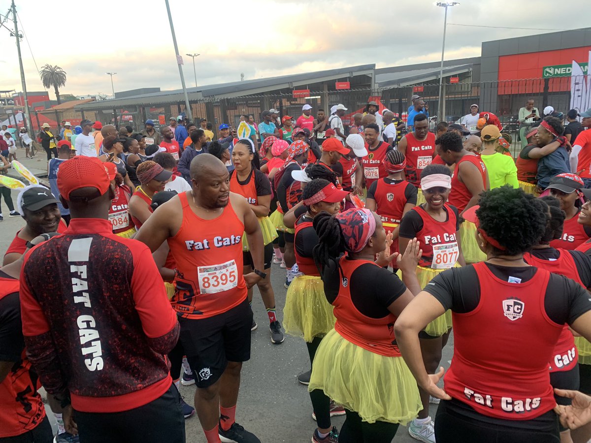 Alex was thoroughly painted RED today. Thanks @RunAlexAC for an awesome day out, fun was the order of the day.

#FatCatsAC
#werunthesestreets
#RedSkippa 
#RunAlex
#FindYourFitFunRun