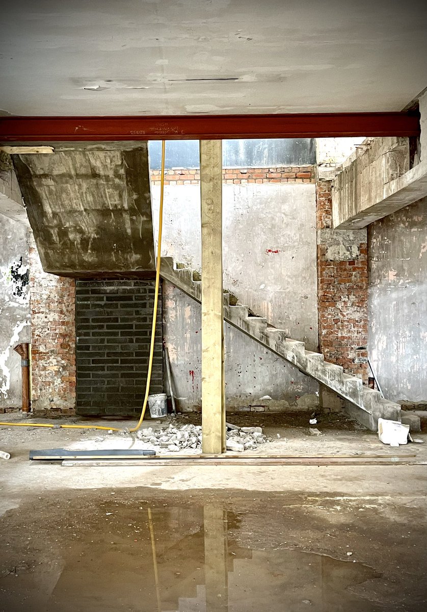 smithmaloneyhillier tweet media