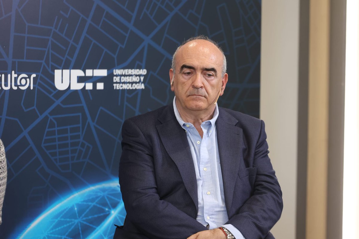 Business Insider España (@biespana) on Twitter photo José Antonio Ondiviela de <a href="/MicrosoftES/">Microsoft España</a> "Será fundamental la personalización de la experiencia del usuario y la gestión de la movilidad como servicio, independientemente del vehículo que se utilice en cada momento" José Antonio Ondiviela de <a href="/MicrosoftES/">Microsoft España</a> "Será fundamental la personalización de la experiencia del usuario y la gestión de la movilidad como servicio, independientemente del vehículo que se utilice en cada momento"