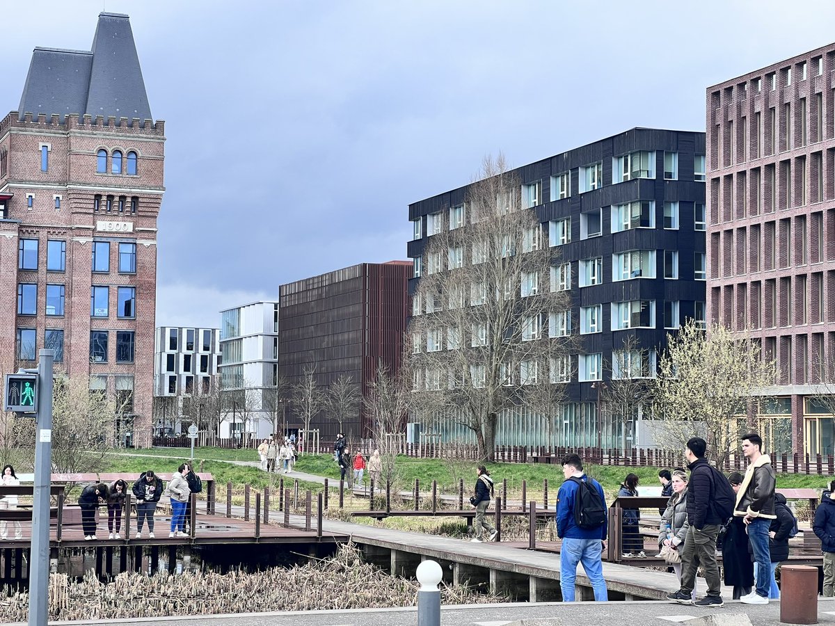 Day 2 - afternoon, Planners visited the Euratechnologies incubators for corporate innovation! New and old, residential and workplace nicely mixed.