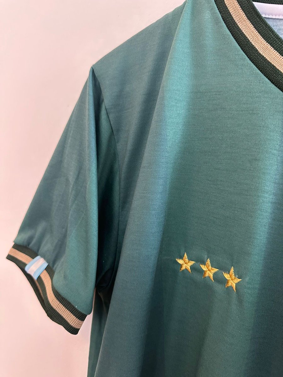 FinoYossen's tweet photo. SORTEO 🇦🇷🤝🇧🇩  ⭐️⭐️⭐️

La locura en Bangladesh no para!
Y los amigos @marito_plottier, @CasaBruniDesign y @golretro  lanzaron esta belleza.

¿La querés?

✅ RT este tuit 
✅ Seguir a @golretro, @marito_plottier, @CasaBruniDesign y @FinoYossen.

 El 2/4/23 anunciamos el ganador! https://t.co/lMYX75WlPa