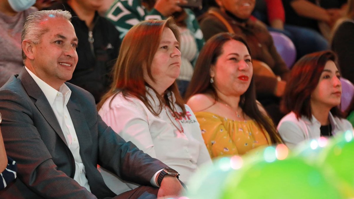 sergiobanosr's tweet photo. Agradezco al @DIF_Pachuca, que encabeza mi esposa Barbarita, la invitación a su Festival de Primavera 🌸 con la participación de las y los niños de los siete Centros de Atención Infantil Comunitario #CAICs.
#CumpliendoPorTuFamilia 👨👩👧👦✅ https://t.co/dObNav3jEe