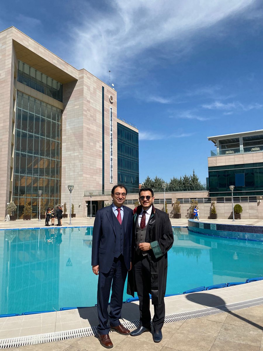 Bıçaklar Hukukçularından Melih Burak Bıçak da Türkiye <a href="/barolar/">Türkiye Barolar Birliği</a> Birliğinde düzenlenen yemin töreniyle avukatlık mesleğine adım attı. MaşaAllah. Allah nazardan saklasın.

Bıçaklar; aile geleneği olan demokrasi, insan hakları ve hukuk devletinin savunucuları olmaya devam edecekler!