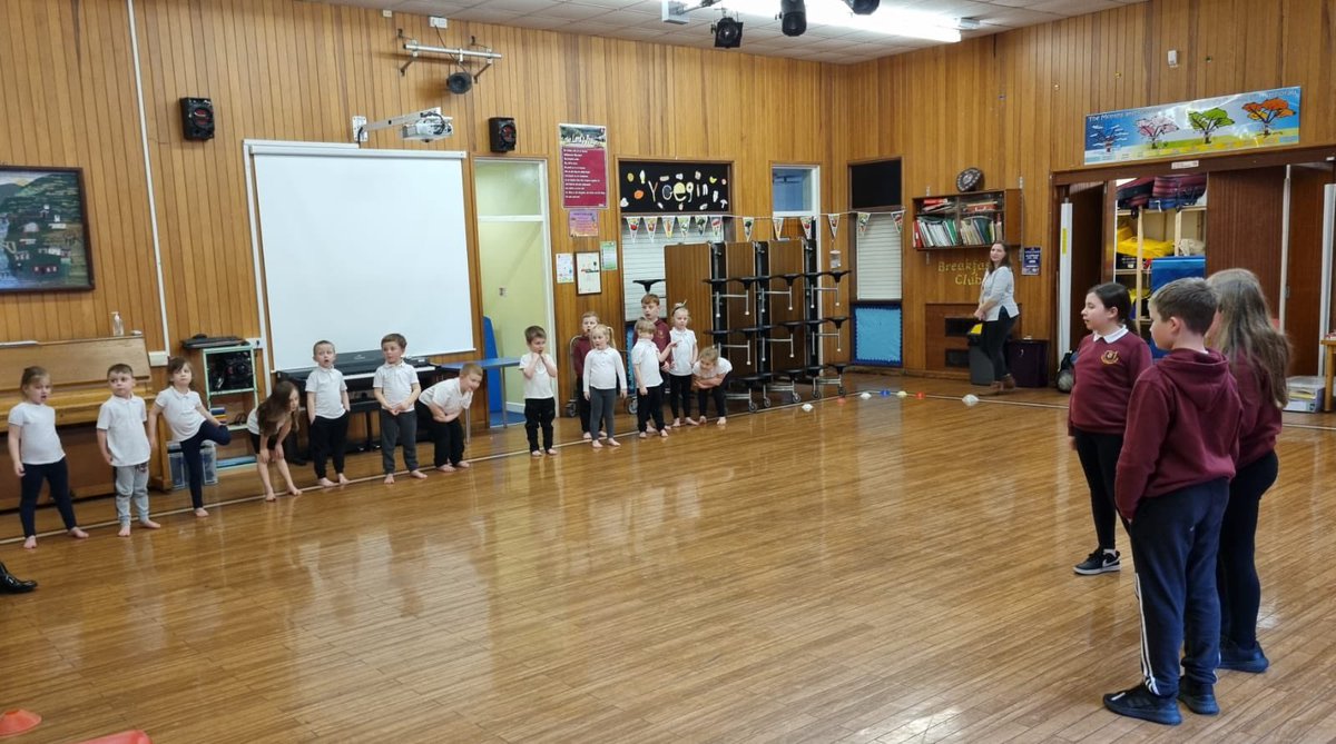CymerPrimary's tweet photo. Thank you to our Young Bronze Ambassadors who got involved in our PE session today and taught us a new game! We had so much fun! 😊 #CAPwillow @nptpass https://t.co/yZmy8ioldh