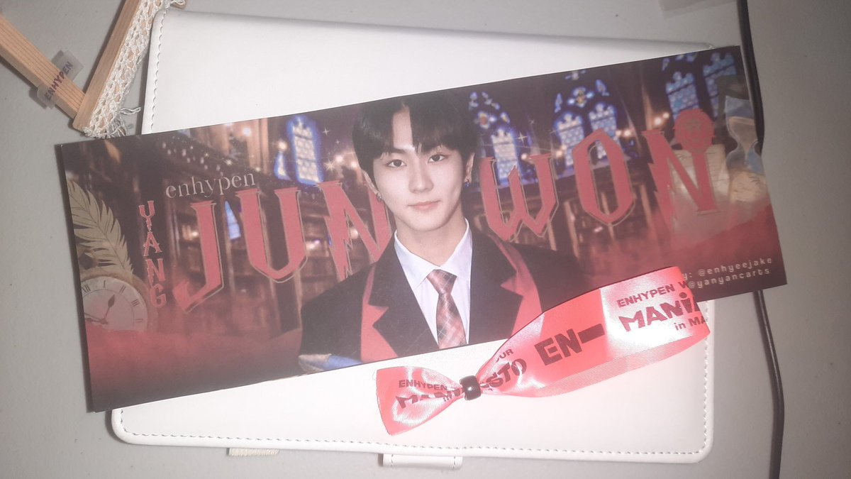 heeling_vantae's tweet photo. 💌: #heeling_mails
Vv late feedback but tysm po @shikeungdan for the won hogwarts and wristband😍🥰
#yanyanfeedbacks https://t.co/8NvQ7vpoNQ