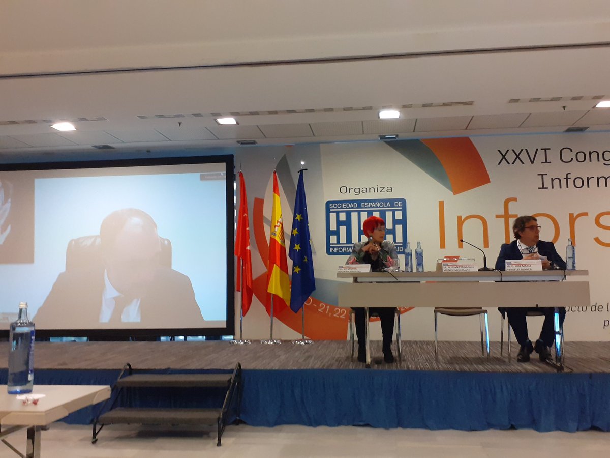 apiscam's tweet photo. Sesión de apertura con Consejeros de Sanidad en #Inforsalud de @SEISeSalud, Julio García de Galicia: desplegada una nueva versión de su Historia Clínica Electrónica regional, IANUS 5, "más transversal y más colaborativa" que ya permite integrar bastantes dispositivos de #IoT https://t.co/H77sM2OE8o