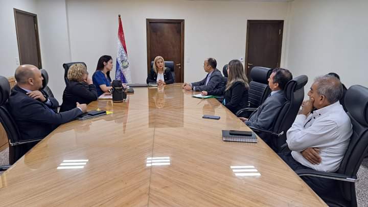 OAP_AP's tweet photo. 📌REUNIÓN CON LA PRESIDENTE DEL CONSEJO DE ADMINISTRACIÓN DE LA VI CIRCUNSCRIPCIÓN - ALTO PARANÁ
https://t.co/HrAIFq7mB0 https://t.co/rGb0IA8v61
