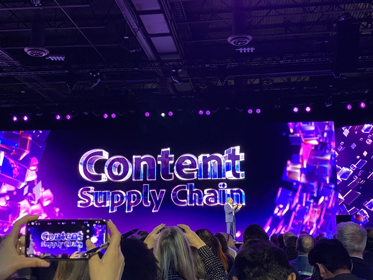 GoldieChan's tweet photo. Part of thinking about this on a bigger scale is also thinking #ContentSupplyChain - scaling up content creation, delivery and analysis, especially in Workfront.

#AdobePartner #AdobeSummit @AdobeExpCloud https://t.co/AGnDtGp2sD
