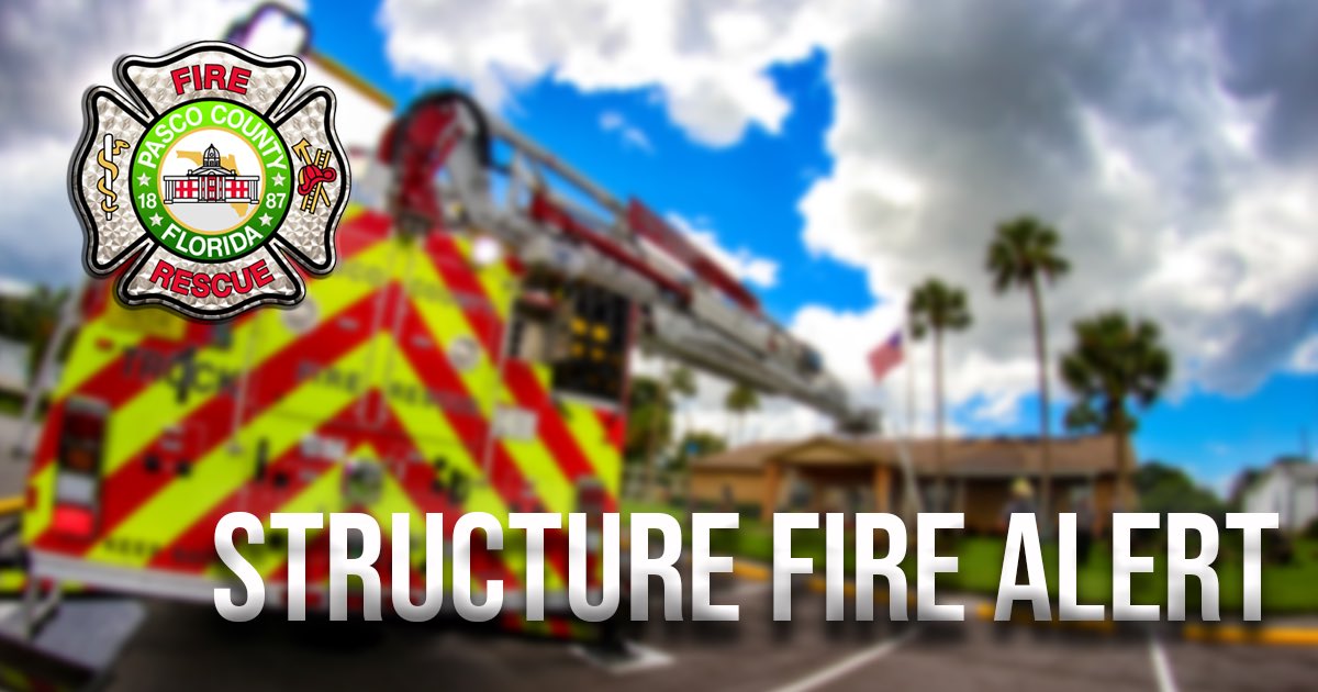 PascoFireRescue's tweet image. #ALERT: STRUCTURE FIRE | SUNLAKE HIGH SCHOOL | LAND O LAKES | At approximately 12:30 PM, firefighters responded to the school for a report of a fire in the kitchen. When firefighters arrived, they noted a small fire in the refrigerator motor. (1/2)