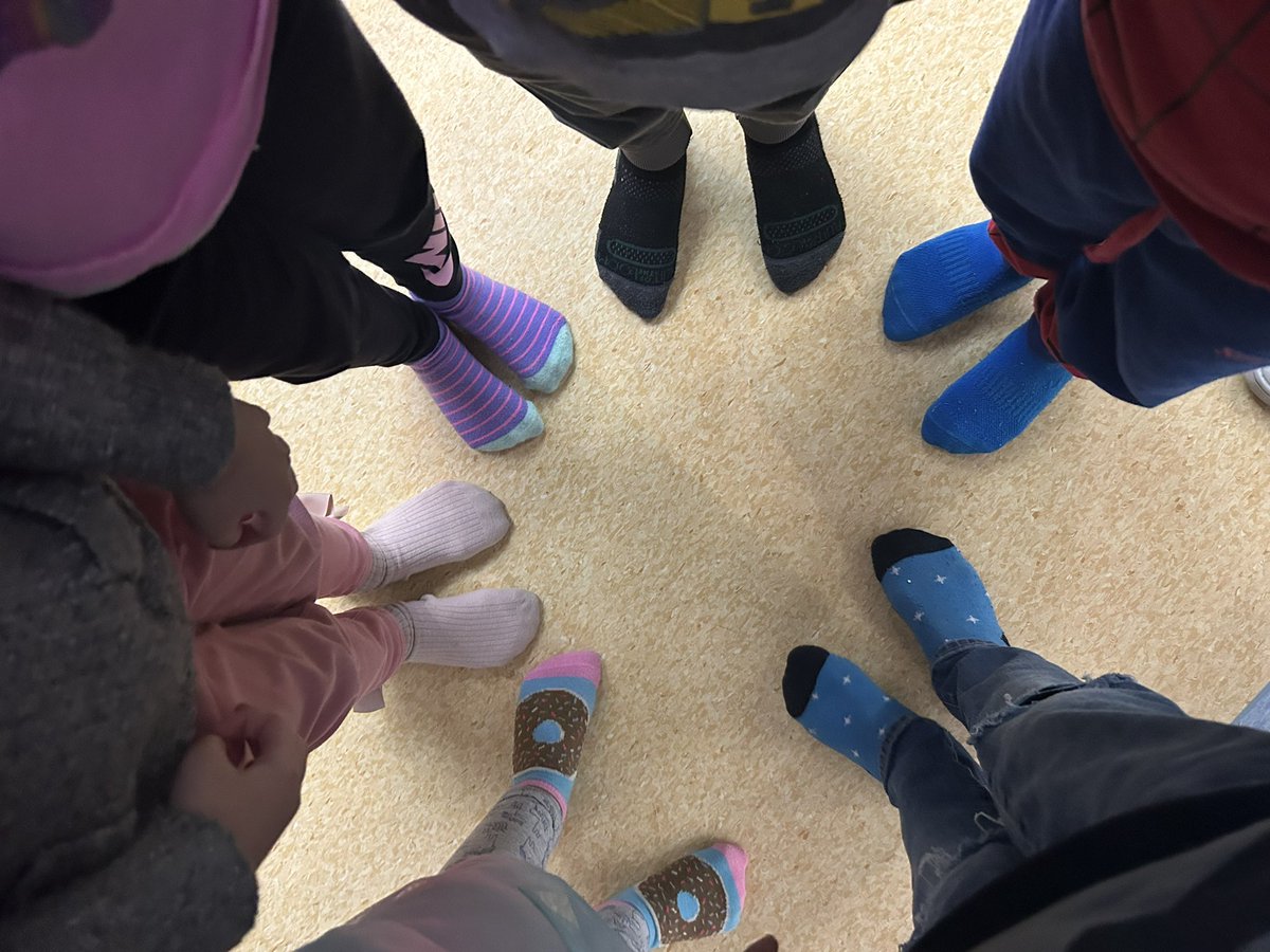 DeeganRego_FDK's tweet photo. We rocked our socks today for #WorldDownDyndromeDay 💛💙 https://t.co/zlSlBqAmWi