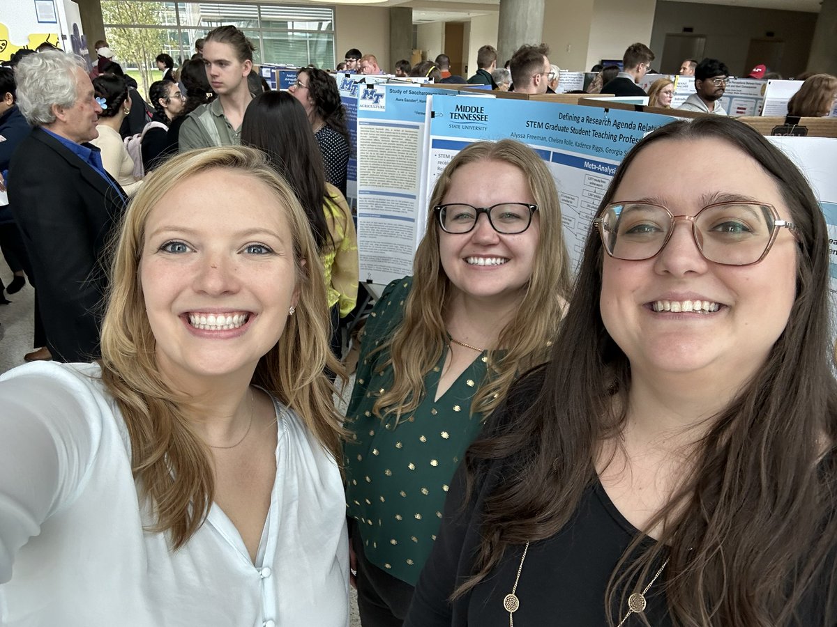 AmandaLakeHeath's tweet photo. @MtsuMse at @CbasMtsu Scholars day! https://t.co/rEeEFWJFcP
