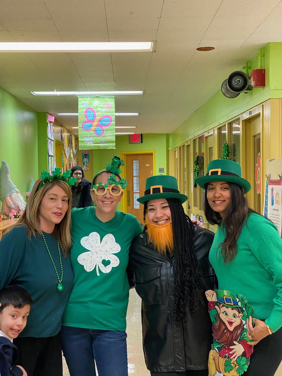 PS380k's tweet photo. Our Kindergarten students tried very hard this year to catch a leprechaun. However maybe next year! ๐๐ #celebratingwithfriends #StPatricksDay2023 https://t.co/8sXGHB4ZGD