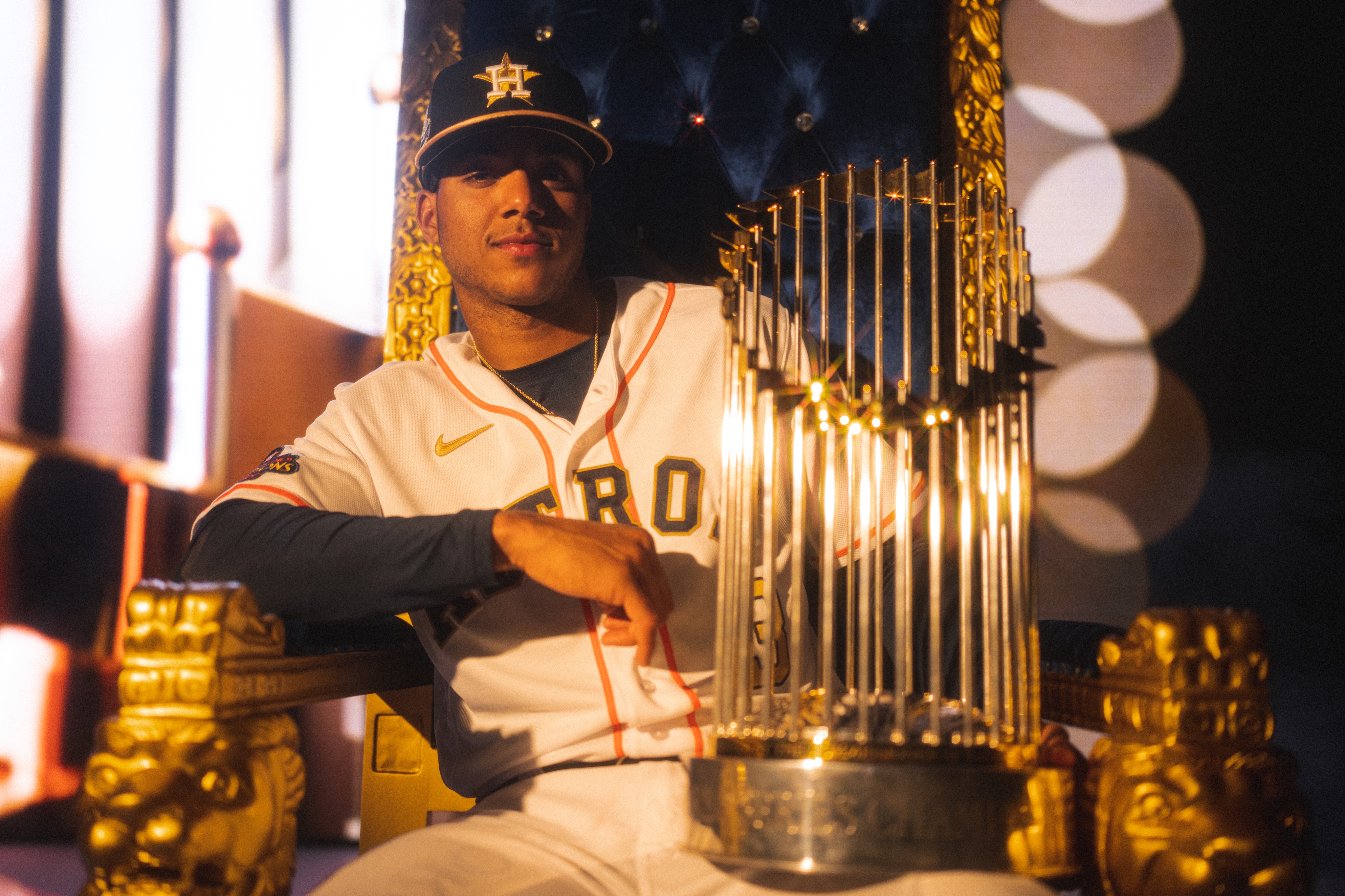 Houston Astros on X: The Astros Gold Collection goes on sale