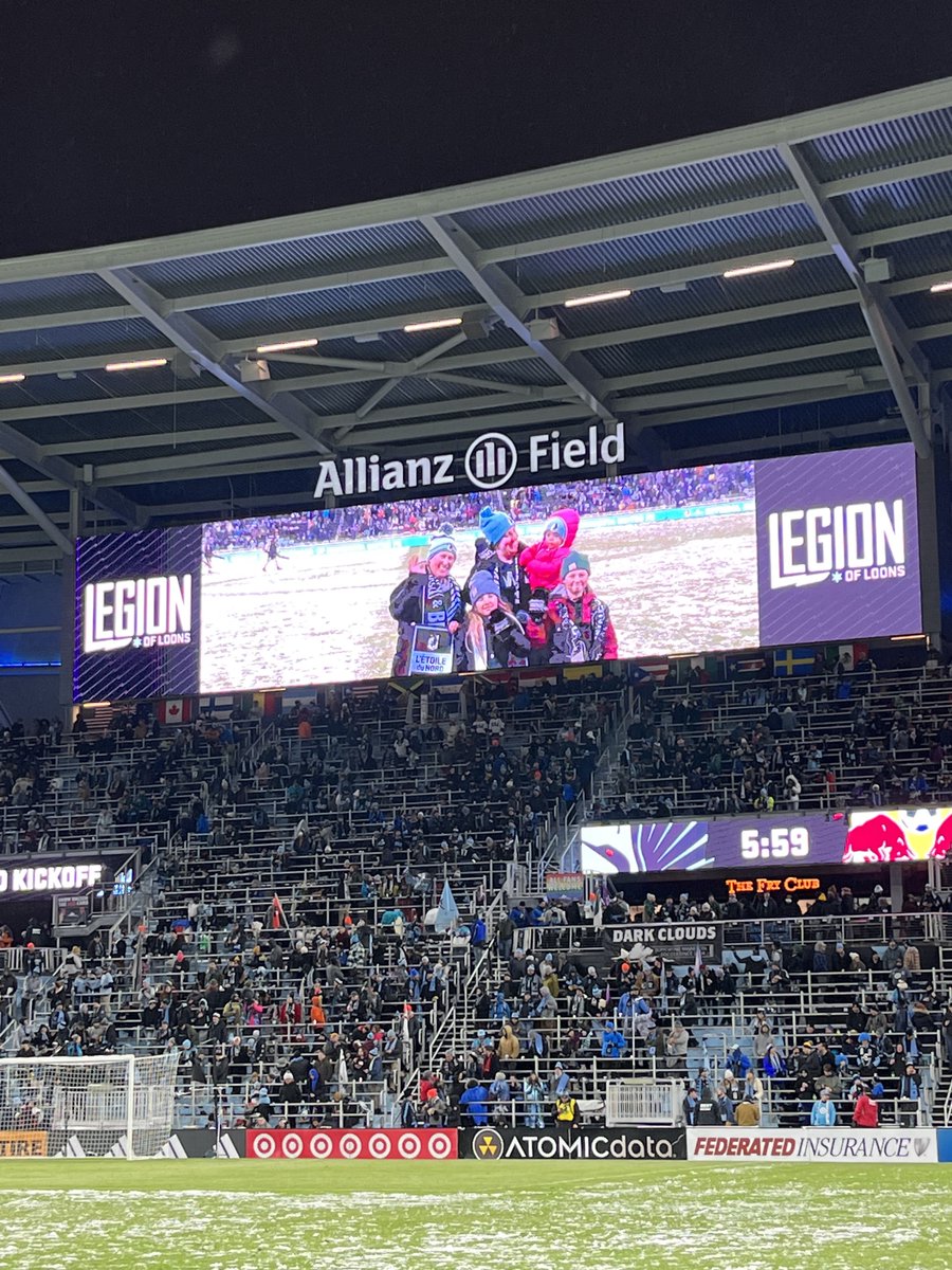 🥳⚽Congrats to <a href="/CenterviewElem1/">Centerview Elementary</a> Phy. Ed. teacher Mindy Daugherty for being honored with the "Star of the North" award at the <a href="/MNUFC/">Minnesota United FC</a> soccer game! MN United recognizes people who embody the core values of the club and are making a difference in their communities. #SLPPantherProud