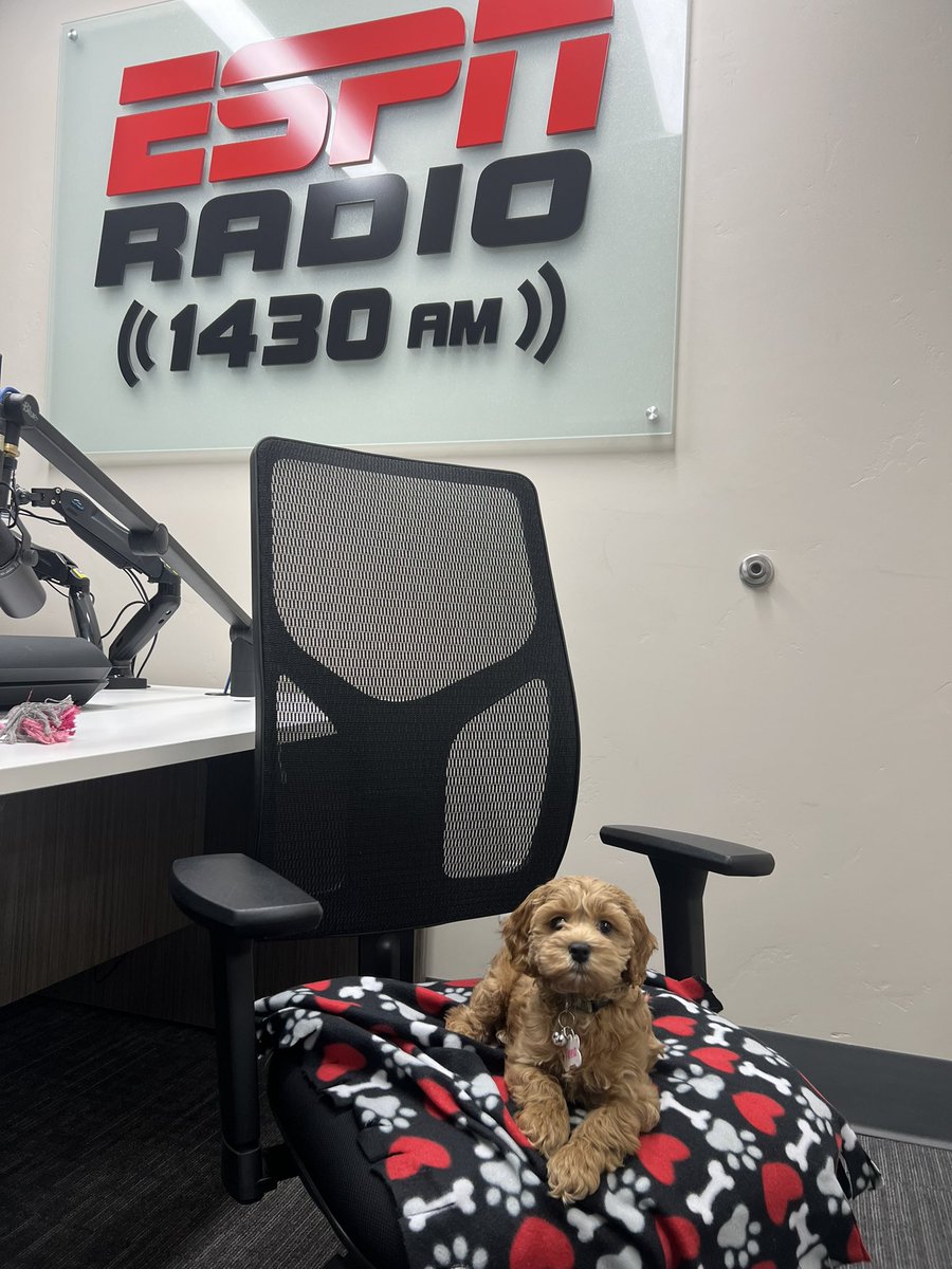 Fiona joined in this morning! Thanks for having us <a href="/1430ESPN/">ESPN Fresno</a> 🐶