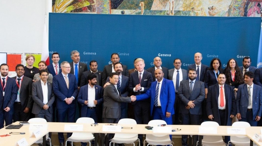 Yahyakazman's tweet photo. 1_توضيح للجميع حول تفاصيل صفقة تبادل الأسرى .
 هذه الصفقة هي جزء من تنفيذ الاتفاق الذي تم توقيعه في مارس2022 بين مؤسسة الأسرى والمحتجزين
وبين مليشيات الحوثي
الذي نص على تبادل
 800مقابل 800
واحد بواحد 
و23مقابل 600
= 1400حوثي مقابل832من الشرعية والتحالف
كالتالي. https://t.co/qRZa1AmBUP