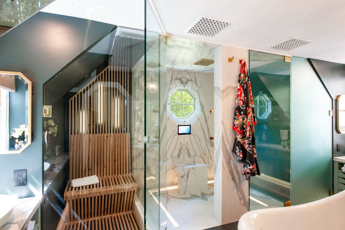 frankadvus's tweet photo. #ProjectSpotlight: @thermasol partnered with @ShowcaseHouse to create a stunning bathroom by adding a #ThermaSol Steam Shower, completing this spa retreat. ๐
#ShowerTrends #DesignInspo #DIY https://t.co/SpmJXfNyPz