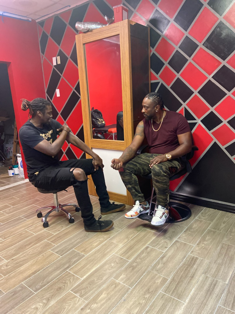 BraidsRosco's tweet photo. Your time is valued when you choose us for Braids, Celebrity Hair Styling, or Dreads services. Come in and see us today at 9601 Shalimar Ct for more information! #RoscosBraidsandBeauty https://t.co/SVmEwBoynP https://t.co/n4f5AeIJjc