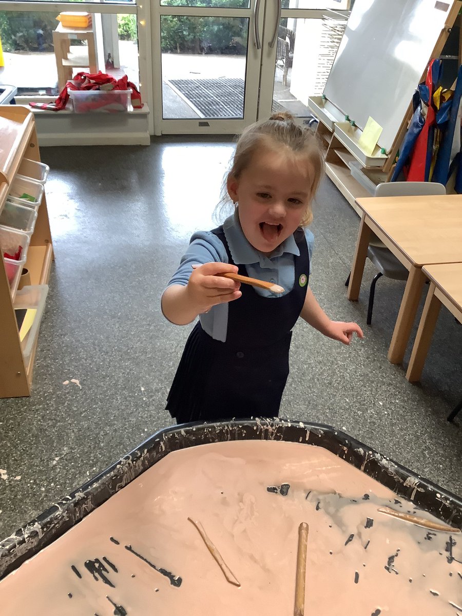 NewfoldN's tweet image. We have loved playing with ooblek during STEM week #NewfoldSTEM #STEMweek2023