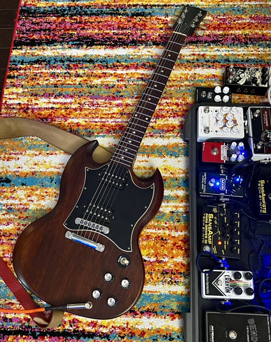 IncomCrypto's tweet image. New guitar in town 🎸 💫 So I ended up getting an #Gibson #SG Really like this guitar a lot! Faded brown finish and 490 pups. Neck is awesome - really great playing guitar.🤘 #guitar #newguitarday #guitarplayer #rock #gibsonsg