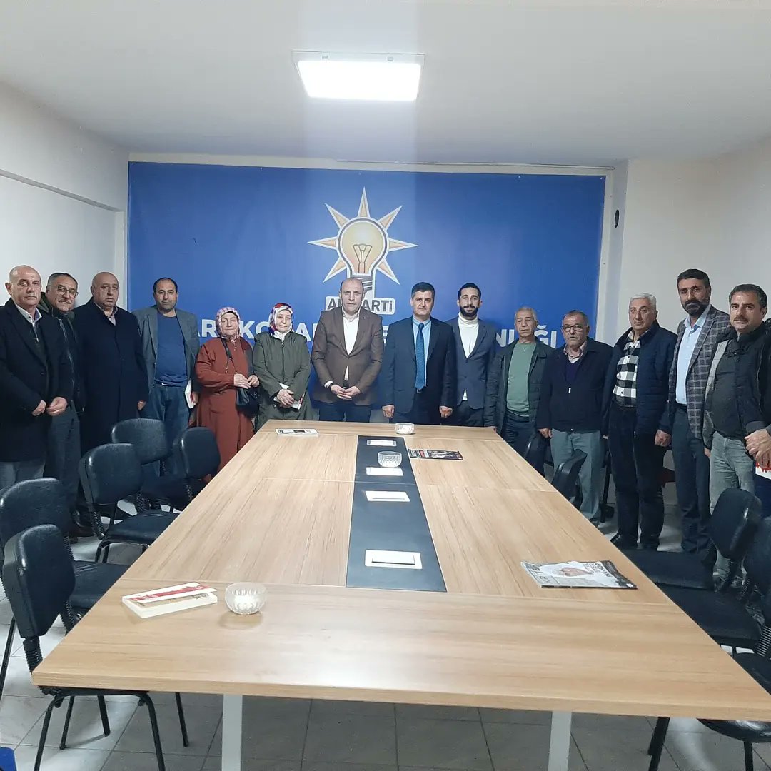 Mehmet Şahin DUMAN (@msahinduman23) on Twitter photo Karakoçan belediye başkanımızı, AK Parti ilçe başkanımızı ve teşkilatını ziyaret ettik. İlgi ve alakarına teşekkür ediyorum.
<a href="/Akparti/">AK Parti</a>
<a href="/akpartielzg/">Akparti</a>
<a href="/AKGenclikGM/">AK Gençlik</a>
<a href="/AKKADINGM/">AK Parti Kadın Kolları</a> Karakoçan belediye başkanımızı, AK Parti ilçe başkanımızı ve teşkilatını ziyaret ettik. İlgi ve alakarına teşekkür ediyorum.
<a href="/Akparti/">AK Parti</a>
<a href="/akpartielzg/">Akparti</a>
<a href="/AKGenclikGM/">AK Gençlik</a>
<a href="/AKKADINGM/">AK Parti Kadın Kolları</a>