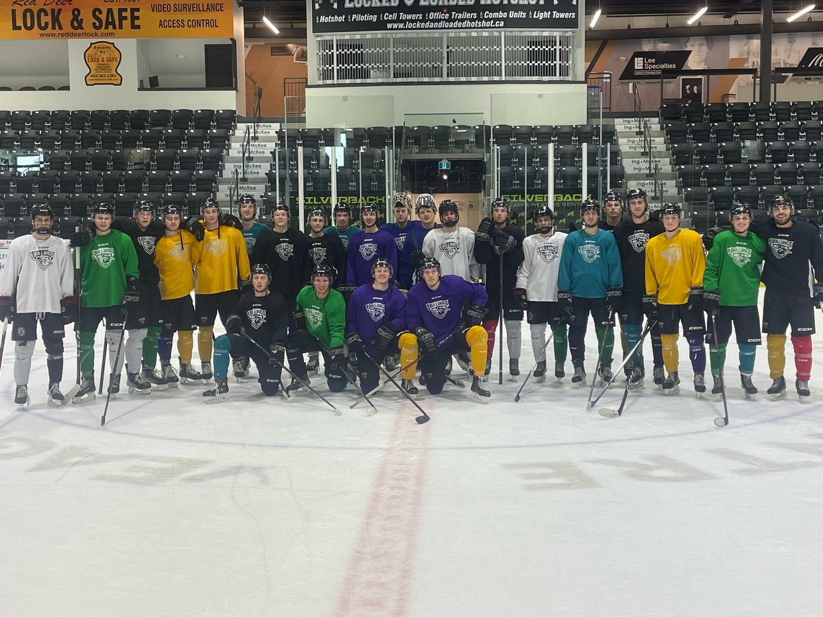 The Bulldogs players took part in #RockYourSocks to raise awareness for #WorldDownSyndromeDay!