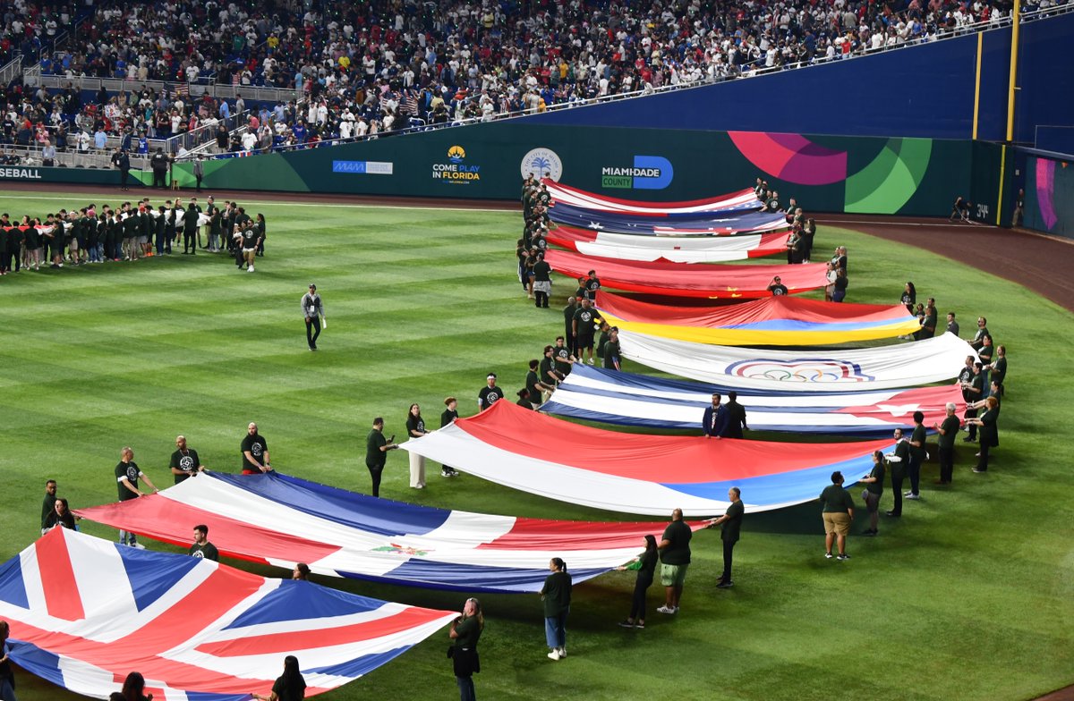 First pitch for the #WBC2023 Final is at 11:25 p.m. GMT, 12:25 a.m. CET, 1:25 a.m. IDT, 4:55 a.m. IST, 7:25 a.m. Taiwan Time, 10:25 AEDT, and 1:25 p.m. HST. Let us know from where you're watching the game! 
🇺🇸
🇯🇵
#WorldBaseballClassic