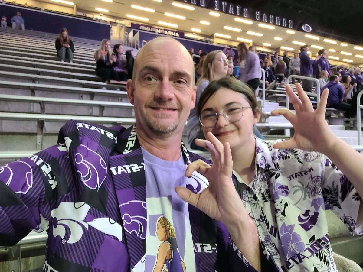 WildcatOtto's tweet photo. #KSTATEWBB https://t.co/DJmvhbdu03