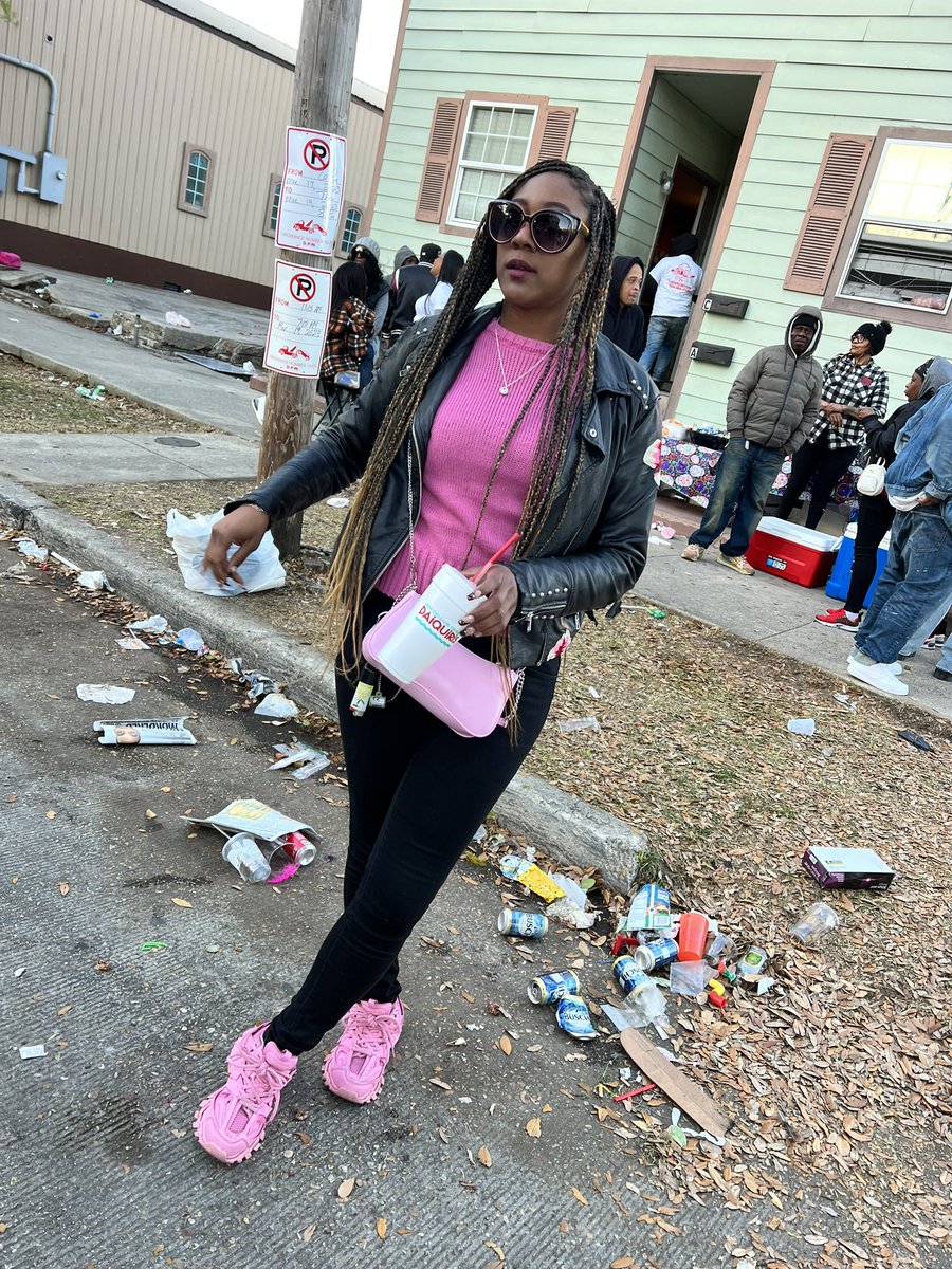 _ItsBre's tweet photo. ✨SuperSuday wayyyy Upt 🤍
#SundaysInMyCity⚜️#SimplicityAtItsFinest https://t.co/Nx0cZYeRoN