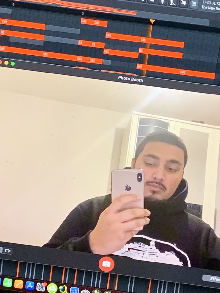 SoldadoAudio's tweet photo. got the official @applemusic producer playlist. looking forward to adding to this over the coming months 🤞🏽

https://t.co/XUy6RjCPQb https://t.co/bZZ8qeDLG5