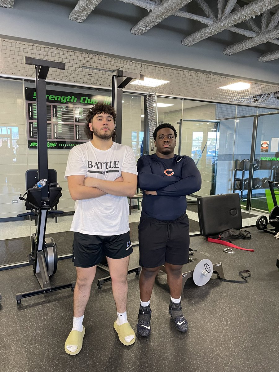 3/19 Challenge MVP’s DLine MVP - @destinyek06 O Line MVP -@dannyzarco05