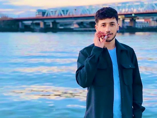 أن لم تزد عن الحياة شيئاً فأنت زائد عليها .    #ezidy #لالش #Nederland #🦚🇳🇱#شنگال #تويتر