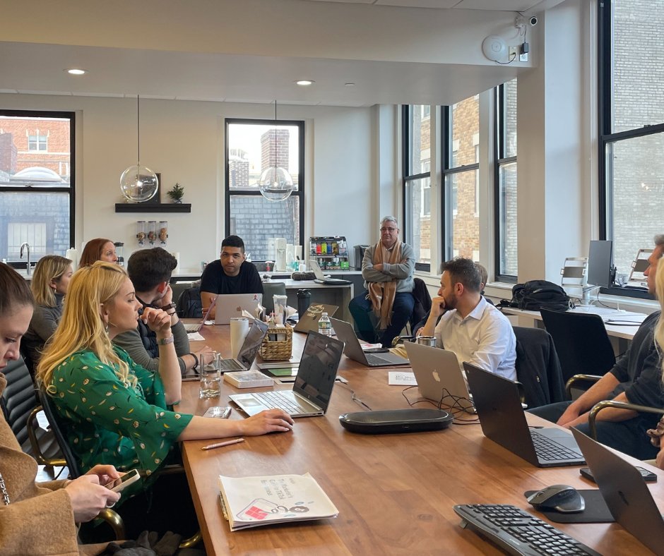 Whether you're just starting out as a real estate agent or looking to take your business to new heights, CHARLESGATE's Agent Training program is the perfect place to start.