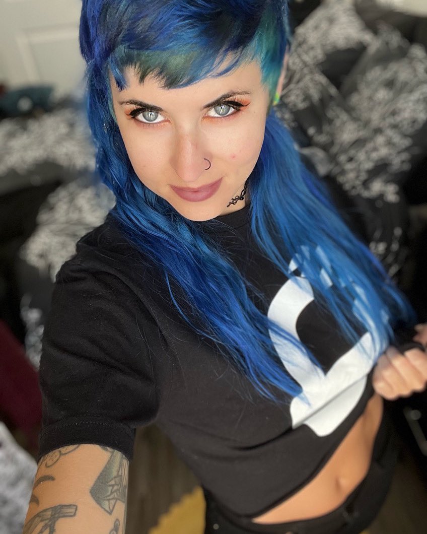 KarleOnAir's tweet photo. Y'all it's less than 100 days till Memorial Day Weekend aka beach and bikinis coming soon✌️😎
#model #photography #tattoos #bluehair #altgirls #alternative #philly #phillymodels #girlswithtattoos #newjersey #newjerseymodel #njmodel #actor #phillyactor #philadelphiaactor #njactor https://t.co/Xg5Z2Y7isS