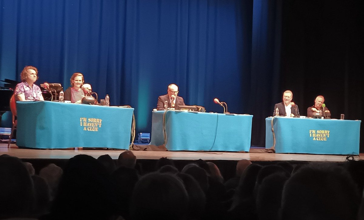 Great evening at @ISIHAClue with @TheRealJackDee, @themiltonjones, @IAmPippaEvans, @rorybremner @jonculshaw and the brilliant @colinsell on the piano. Thanks to all for the side splitting humour. 🤣