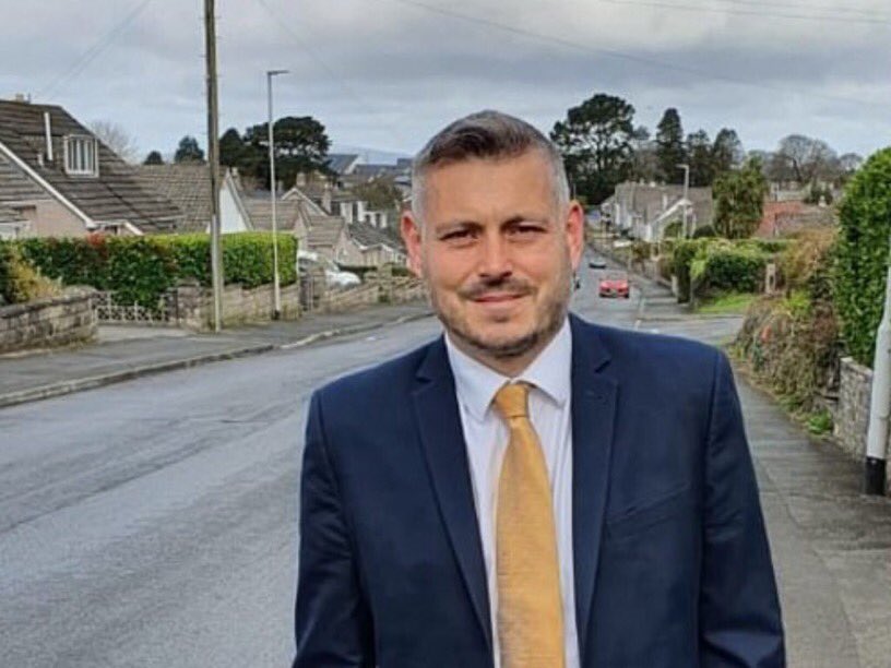 This is the #PlymouthCityCouncil councillor ‘eco-vandal’ who ordered chopping down of 110 trees in middle of the night on #ArmadaWay- ignoring massive objections. 

#RichardBingley owns a £450k five-bed house on a quiet, upmarket & rather ‘green’ road near a lovely park.