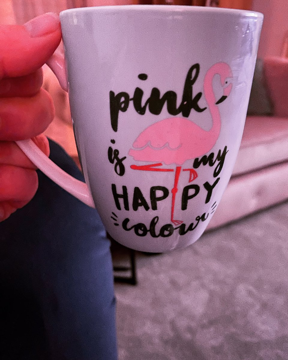 TheLighthouseCe's tweet photo. Todays reason to smile……going to friends and getting your tea in this cup. Think they know me too well #PinkRocks #IHaveTheBestFriends #Tea #PinkMakesMeHappy xxx https://t.co/2v7WG14luP