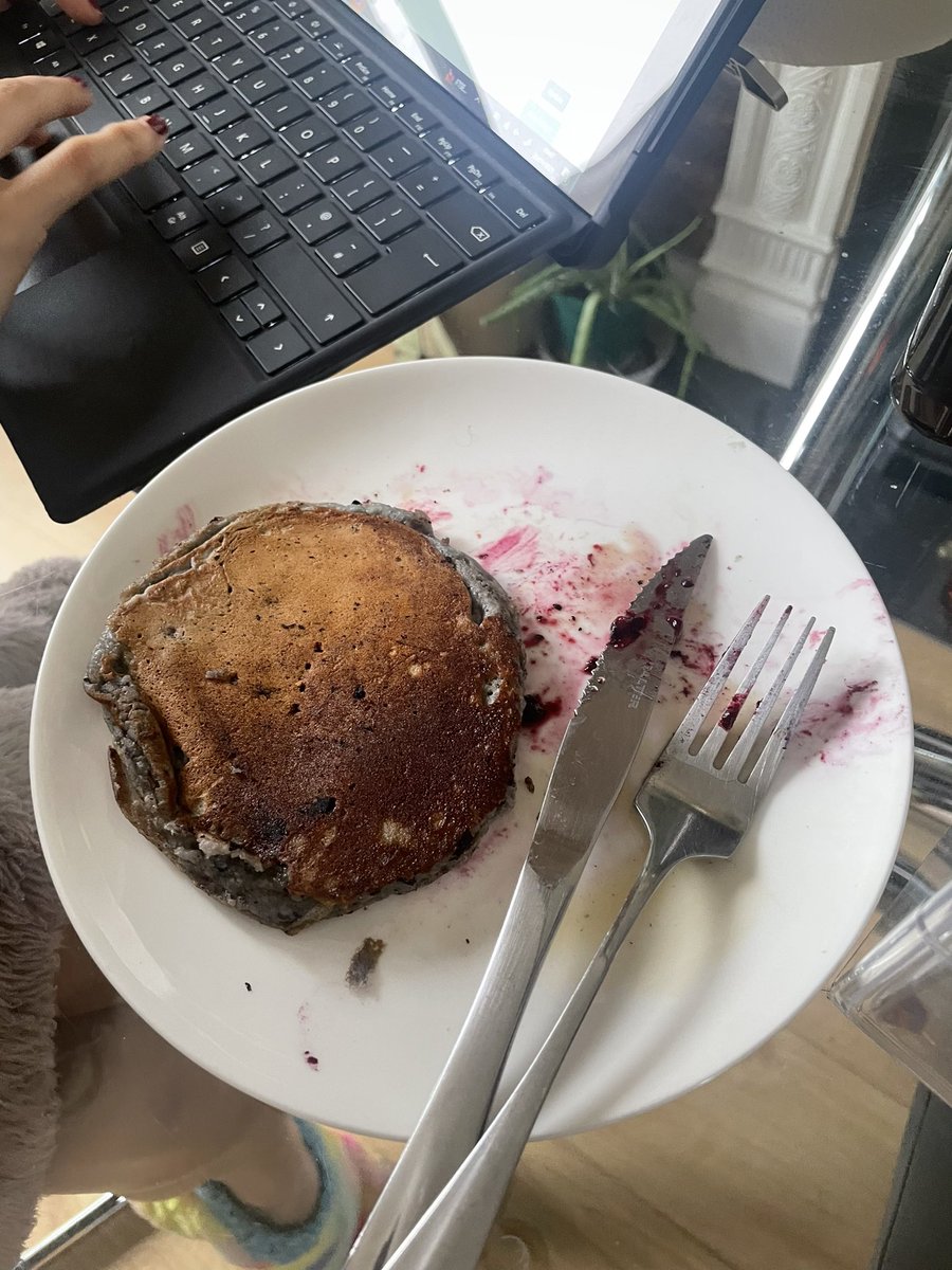 Trying blueberry pancakes #sisterguineapig #breakfast #passthemaplesyrup